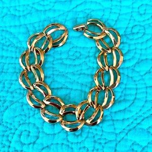 Napier Vintage Gold Tone Open Round Link Chain Br… - image 1